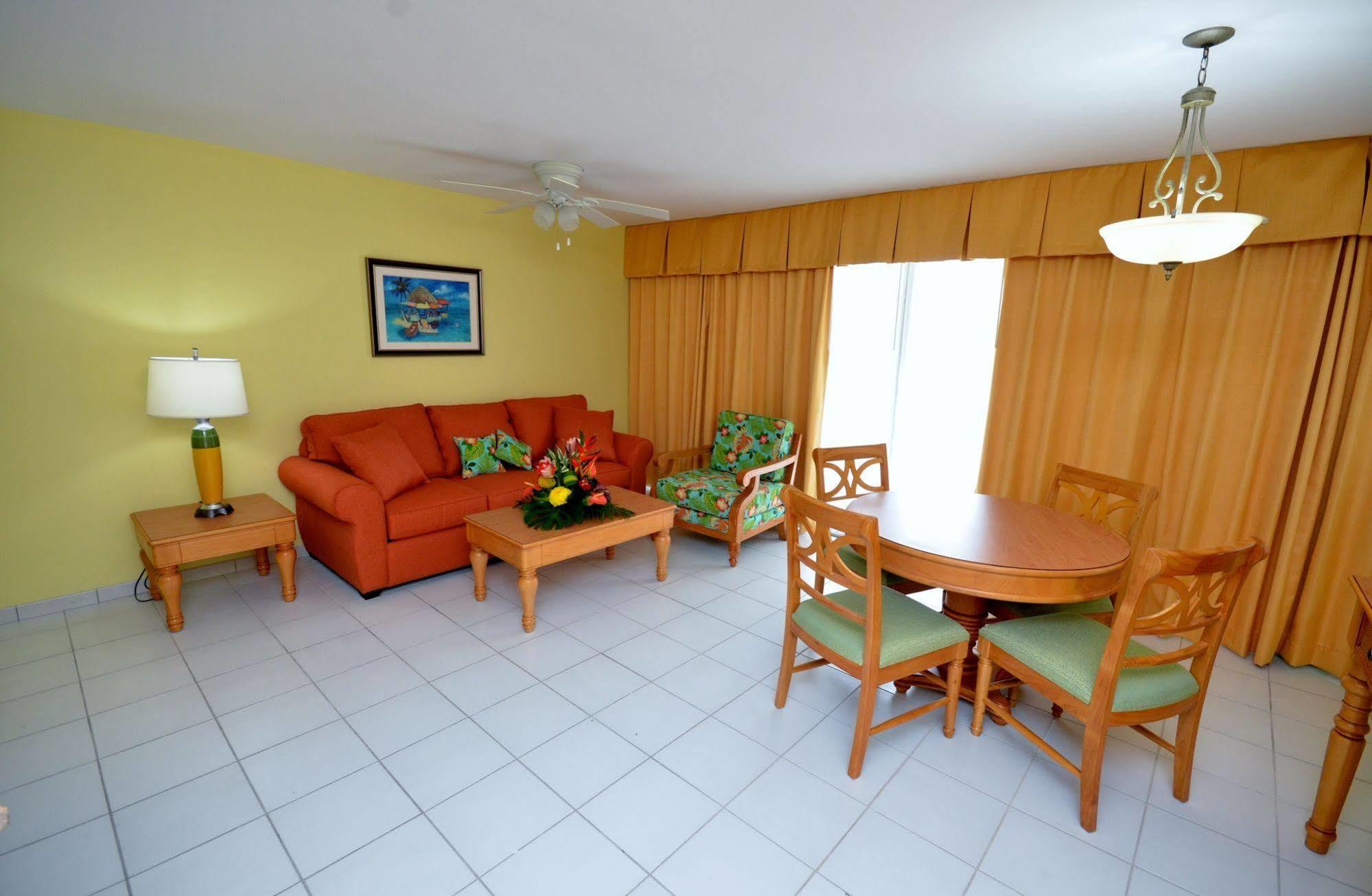 The Atrium Beach Resort And Spa, Ascend Hotel Collection Simpson Bay Exterior foto